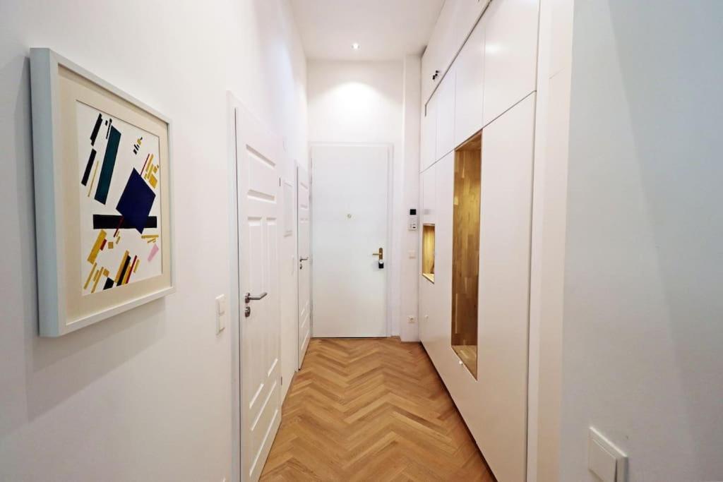 Center Apt In Best Area Near Park & Danube 20'To Airport Apartment Viena Exterior foto